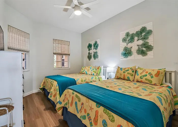 Clearwater Harborview Grande Spacious 6 Bedroom Sleeps 16 Holiday home Clearwater Beach