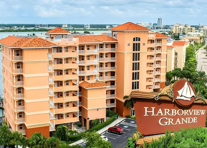 Clearwater Harborview Grande Spacious 6 Bedroom Sleeps 16